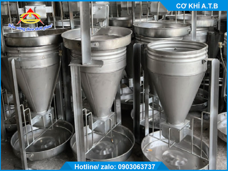 Thiết bị chăn nuôi
